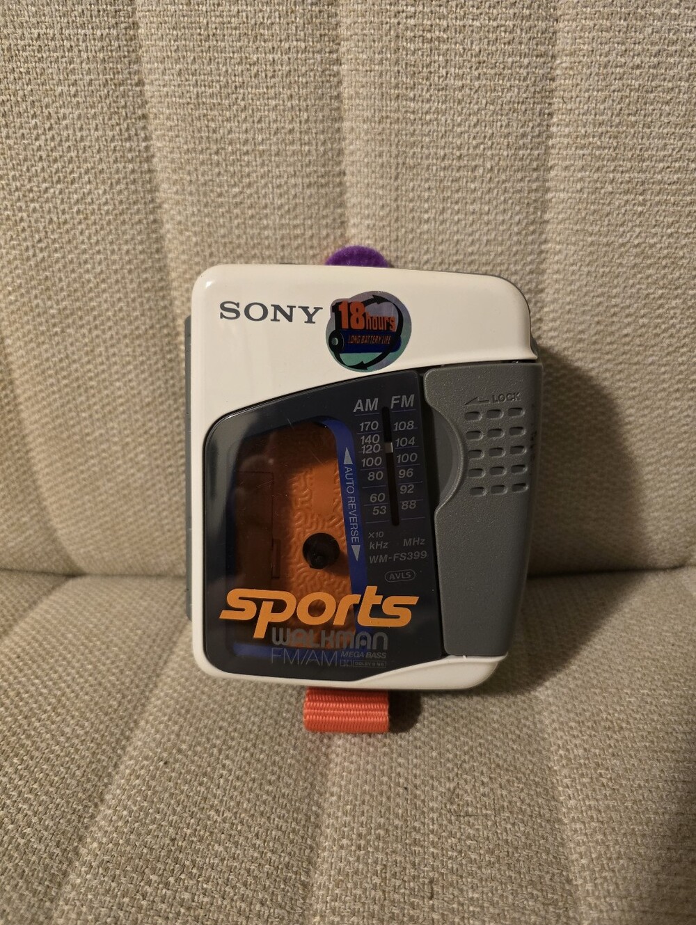 Vintage Sony Sports Walkman WM-FS399 AM/FM Cassette Player Tested Works